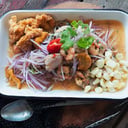 Foto de COMBINADO (CEVICHE CON CHICHARRON)