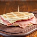 Foto de Tostado de Jamón y Queso