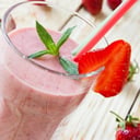 Foto de Fresa con leche Vaso 16 oz / Strawberry with milk Glass 16 oz