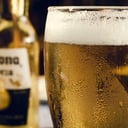 Foto de Modelo Special, Negra Modelo y Ultra