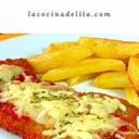 Foto de Milanesa napolitana con fritas y huevos