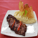 Foto de 1/2 bife de chorizo con puré
