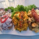 Foto de Ceviche Mixto + Chicharrón Mixto + Arroz con Mariscos