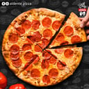 Foto de PIZZA PEPERONNI / PEPPERONI PIZZA