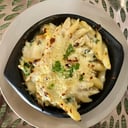 Foto de Timbal de pasta corta con pollo y champiñones