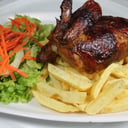 Foto de 1/4 de pollo con papa y ensalada