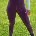 Foto de UNDER ARMOUR LEGGINGS  Morado