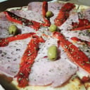 Foto de Muzza,jamon y morron