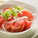 Foto de ensalada chilena..................... $ 2.500