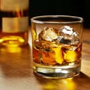 Foto de WHISKY (Varias marcas disponibles, Consular). 