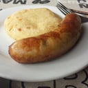 Foto de AREPA DE QUESO CON CHORIZO 