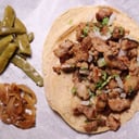 Foto de Taco de suadero 1 pza 