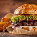 Foto de HAMBURGUESA A LA PARRILLA