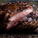 Foto de BIFE DE CUADRIL PARA 1 CON GUARNICIÓN
