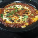 Foto de Lasagna Bolognesa  (Salsa bolognesa - Bechamel - Queso- Orégano)