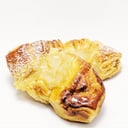 Foto de Facturas con Dulce de Leche