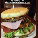 Foto de "ROGER" BURGER