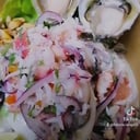 Foto de Ceviche premium de ostras y centolla