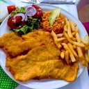 Foto de MILANESA DE PECHUGA DE POLLO CON PAPAS 200g.