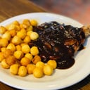 Foto de Pollo deshuesado al Champiñon (con papas noisette)