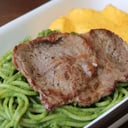 Foto de Tallarines verdes con Chuleta