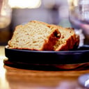 Foto de Rebanada de panqué de plátano.