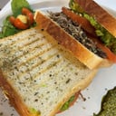Foto de Mechada, palta, tomate y mayo.
