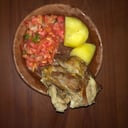 Foto de Plato de Chivo/ Cordero con Papas Cocidas