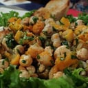 Foto de Ensalada de digueñes (con cebolla y cilantro) y vinagreta