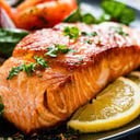 Foto de SALMON AHUMADO CON VERDURAS GRILLADAS o PAPAS ESPAÑOLAS