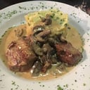 Foto de LOMO A CHAMPIGNON CON PAPAS ESPAÑOLAS