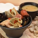 Foto de Curanto en olla(pulmay) 