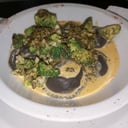 Foto de Sorrentinos negros de salmón