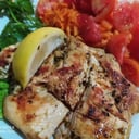 Foto de Suprema grille con ensalada o fritas