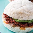 Foto de Pambazo de chorizo con frijol