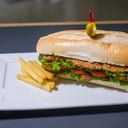 Foto de Sandwich de Milanesa + Gaseosa 1.25Lt