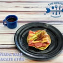 Foto de Tostada de atún en base de aguacate