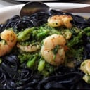 Foto de Tallarines negros a la mediterránea