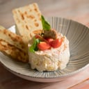 Foto de ENSALADILLA RUSA DE ATÚN Y GAMBAS
