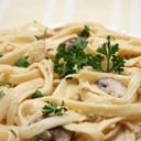 Foto de FETUCINNI EN SALSA DE CHAMPIÑONES