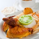 Foto de BANDEJA CON POLLO ASADO Y FRIJOL