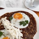 Foto de Huevos rancheros con mole