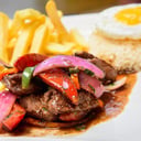 Foto de Lomo saltado montado