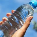 Foto de botella de agua