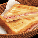 Foto de TOSTADO ( PAN DE LOMO, JAMON , QUESO ) MAS PAPAS