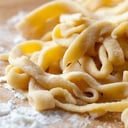 Foto de TALLARINES CON SALSA MIXTA Y QUESO