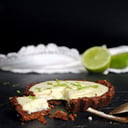 Foto de tartaletas de lima y queso crema