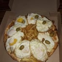 Foto de Pizza c/ papas fritas y huevo frito