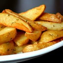 Foto de PAPAS RÚSTICAS CON SALSA