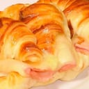 Foto de Medialuna con Jamón y Queso